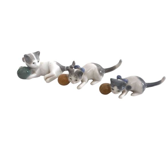Vintage Metzler & Ortloff Germany, Set of 3 Porcelain Cat Figures Playing - Picture 1 of 11